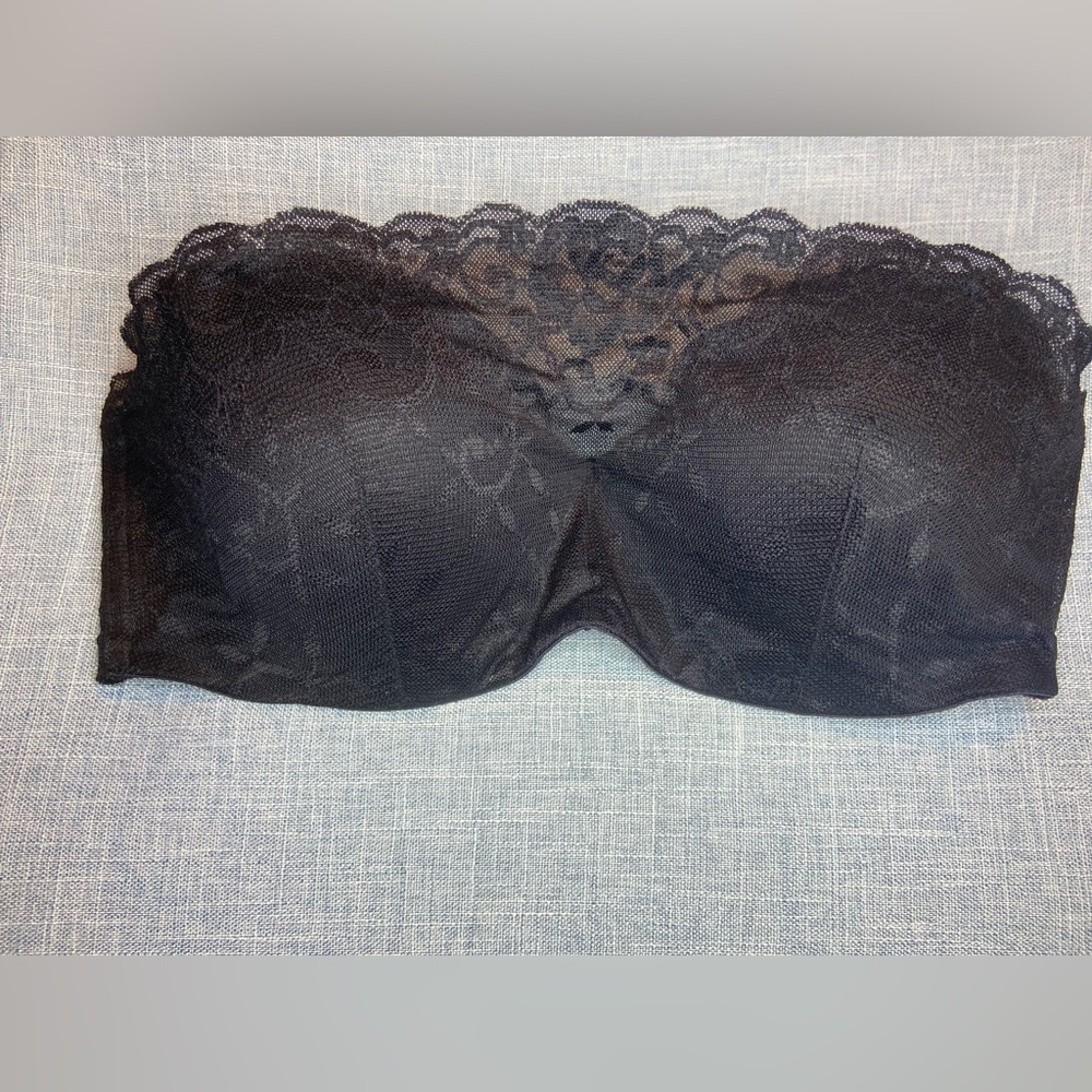 Maidenform 38C Ladies Black Lace Strapless Bra, Pre-Owned